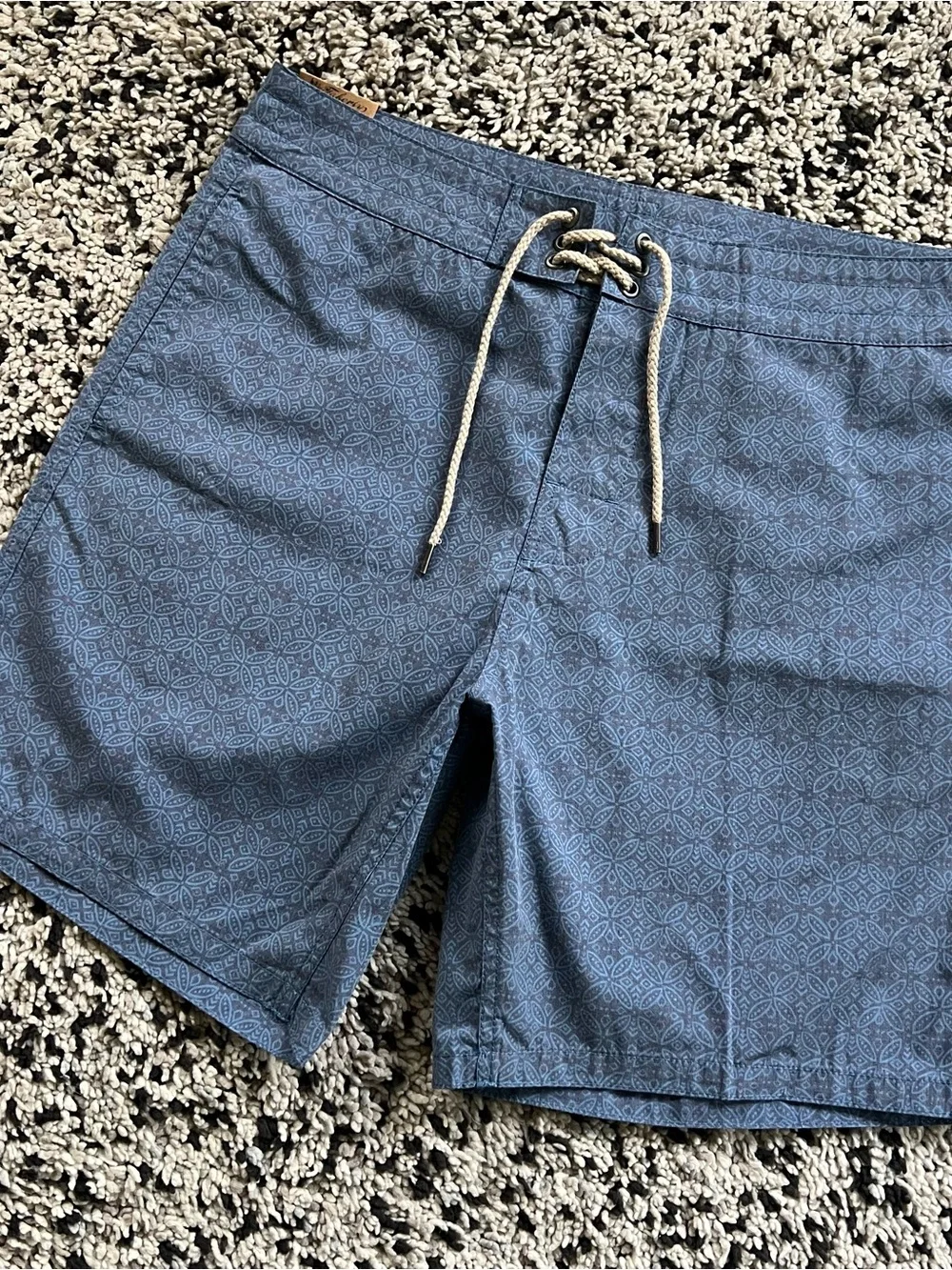 Faherty Biarritz Board Shorts Blue 7” Inseam Tie Waist Quick Dry Men’s Size 32